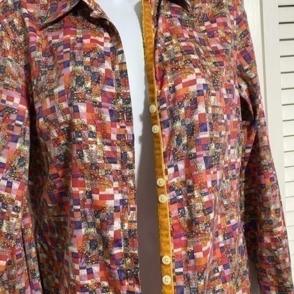 PAPERWHITE button down blouse!! - Picture 8 of 11